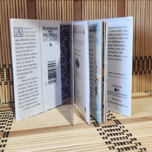 The little birth sign library, Sagittarius hardcover miniature book - Picture 3 of 4